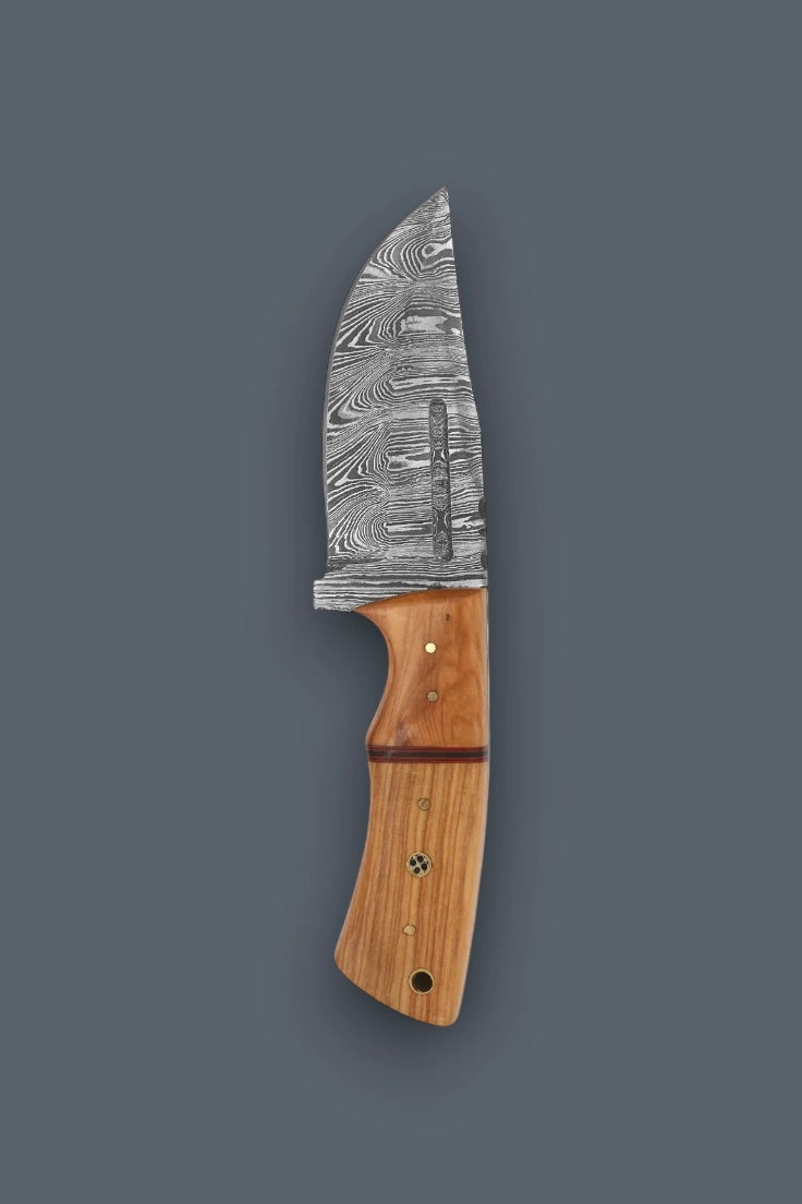 Full profile view of the Damascus fixed blade hunting knife featuring a wood handle.
